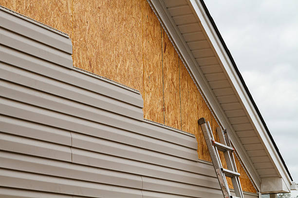 24/7 Emergency Emergency Siding Repair experts in Montgomery, IL
